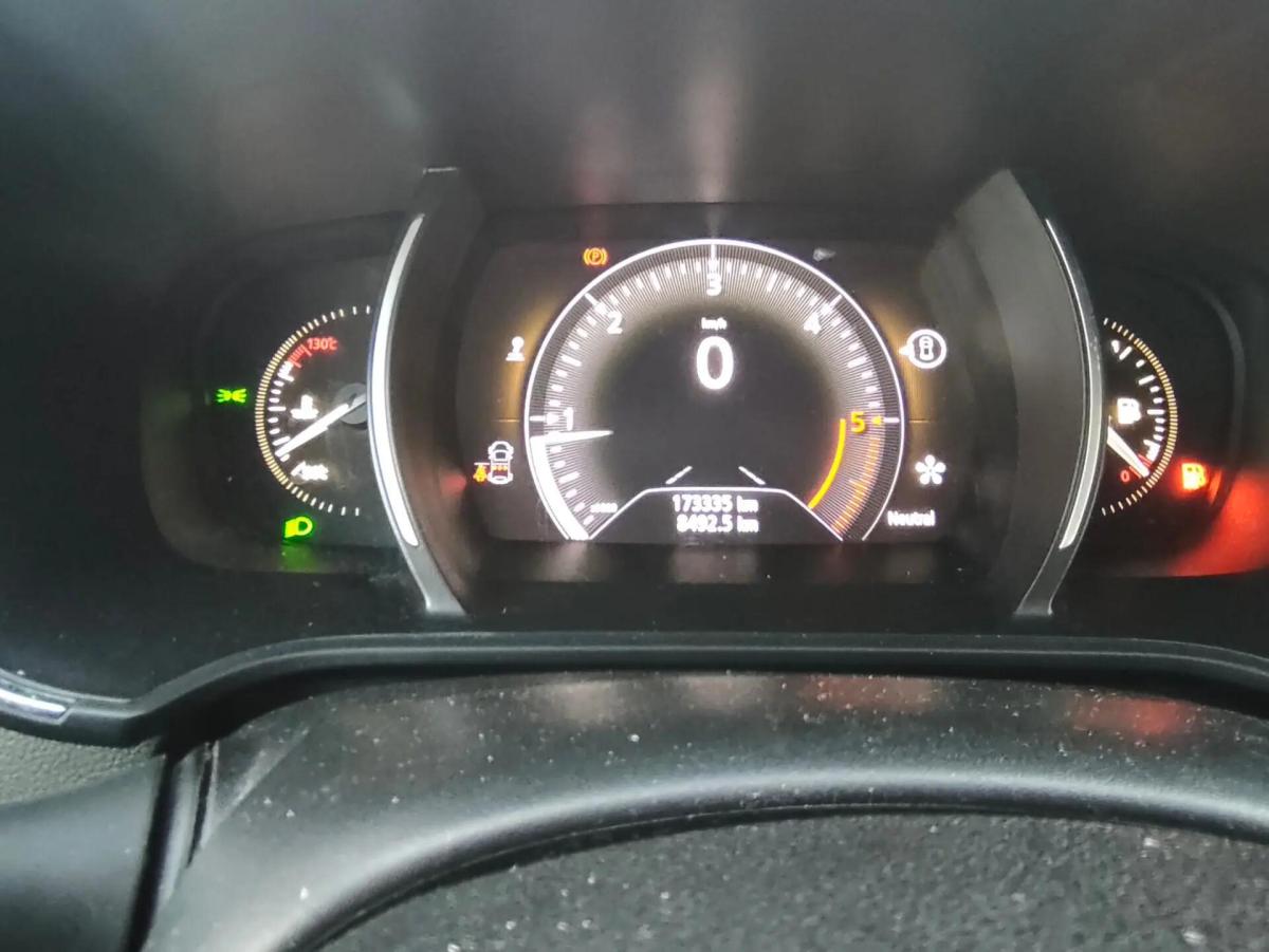 renault-megane-sport-tourer-2017-diesel-1461cc