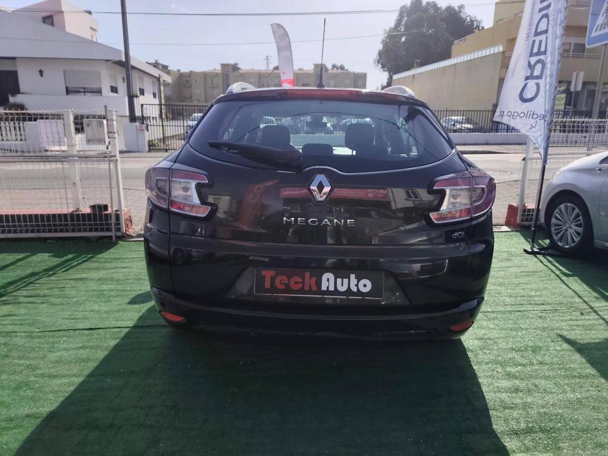 renault-megane-sport-tourer-2011-diesel-1461cc