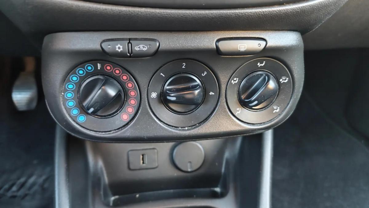 opel-corsa-2018-diesel-1248cc