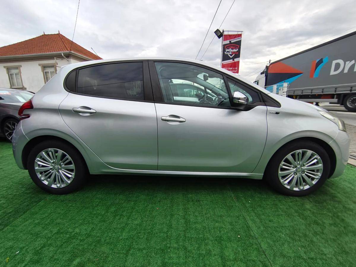 peugeot-208-2016-diesel-1560cc