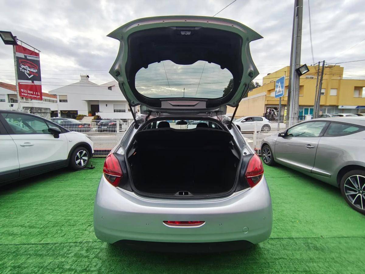 peugeot-208-2016-diesel-1560cc