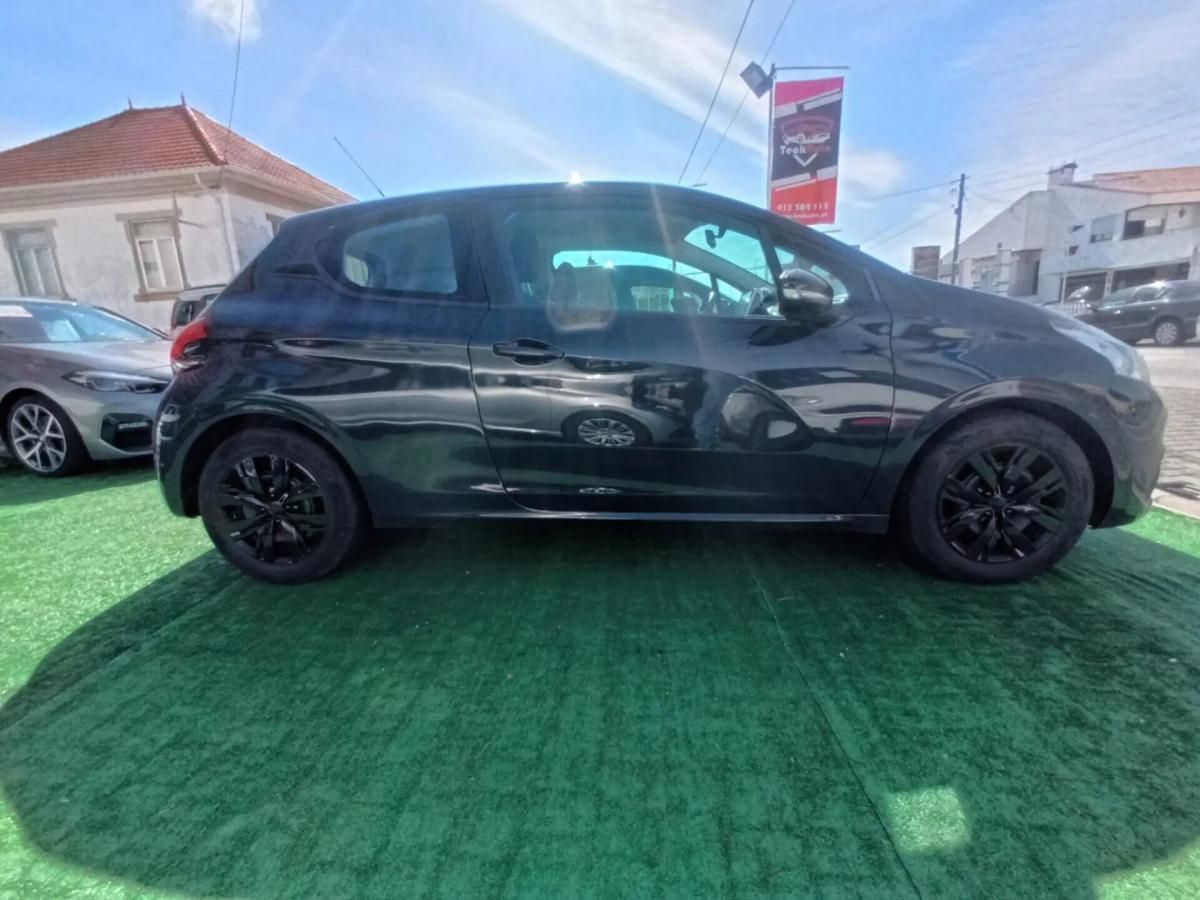 peugeot-208-2017-gasolina-1199cc