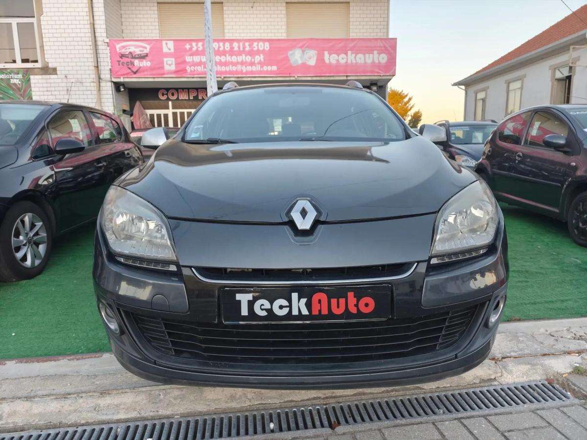 renault-megane-sport-tourer-2012-diesel-1461cc