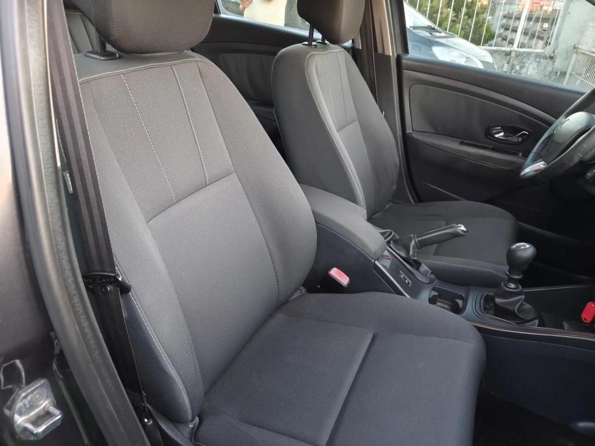renault-megane-sport-tourer-2012-diesel-1461cc