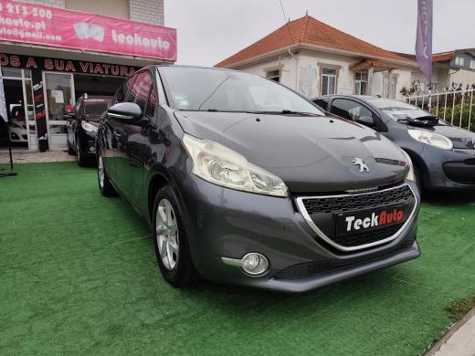 peugeot-208-2014-gasolina-1199cc