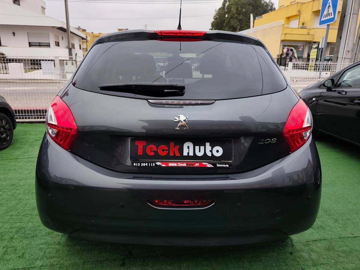peugeot-208-2014-gasolina-1199cc