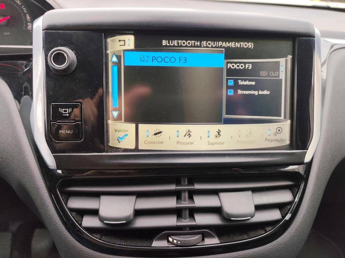 peugeot-208-2014-gasolina-1199cc
