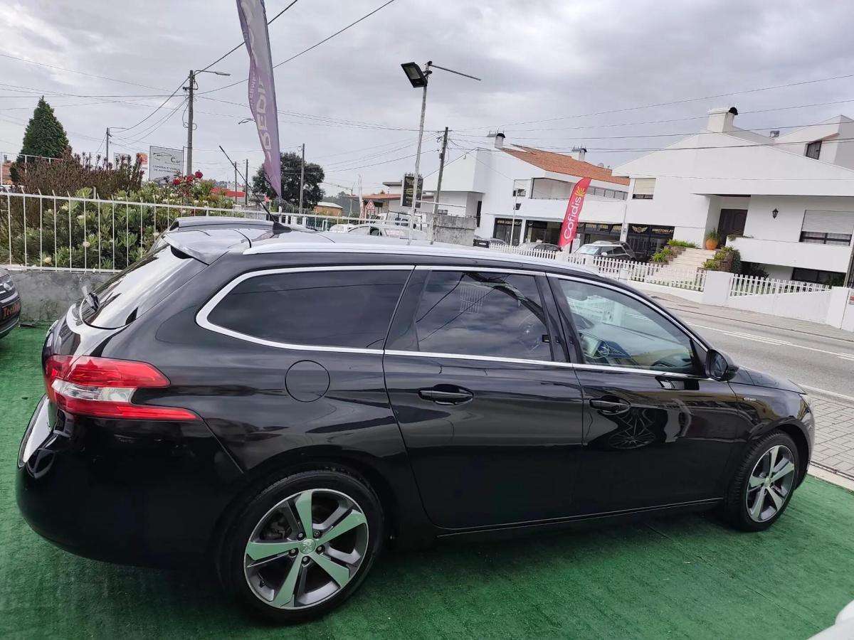 peugeot-308-sw-2016-gasolina-1199cc