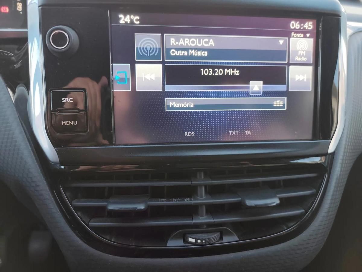 peugeot-2008-2016-gasolina-1199cc