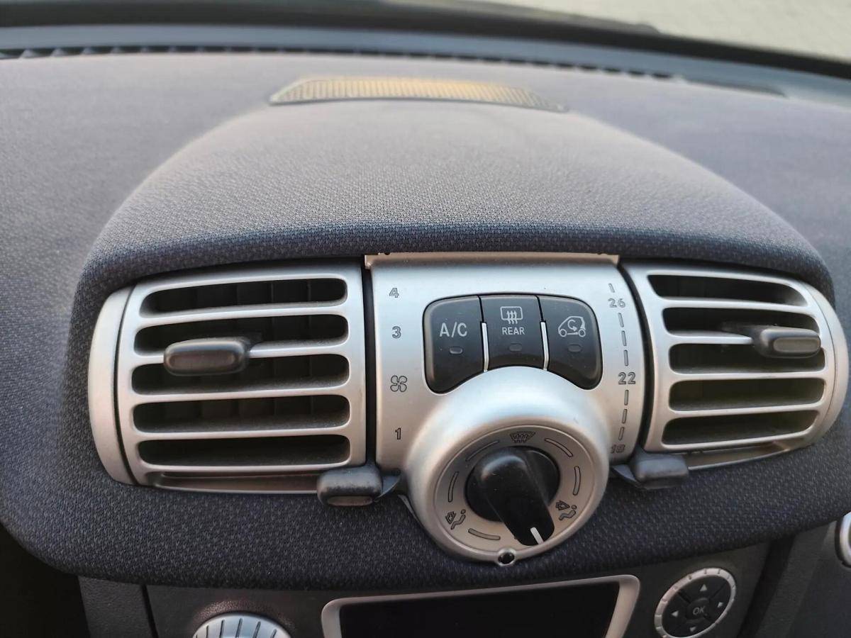 smart-fortwo-2011-diesel-799cc