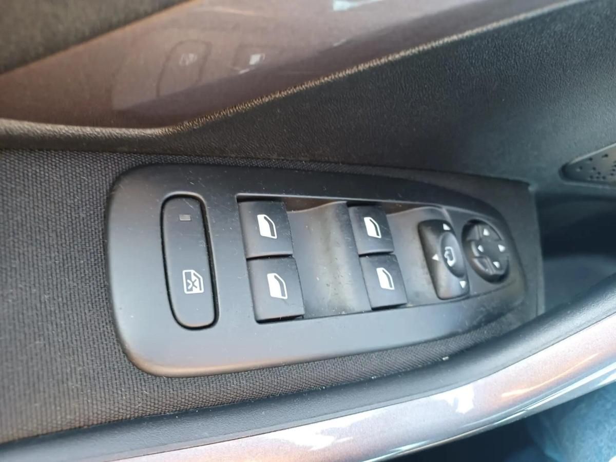 peugeot-2008-2013-gasolina-1199cc