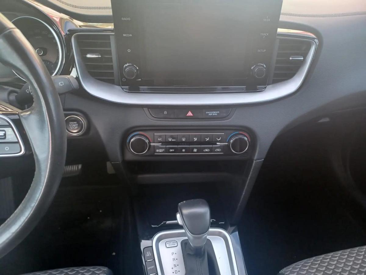 kia-xceed-2022-hibrido-a-gasolina-1580cc