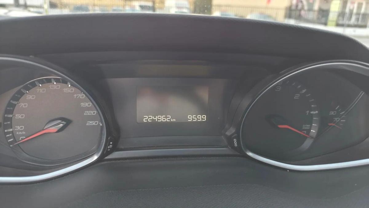 peugeot-308-sw-2014-diesel-1560cc