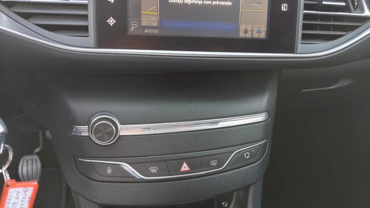 peugeot-308-sw-2014-diesel-1560cc