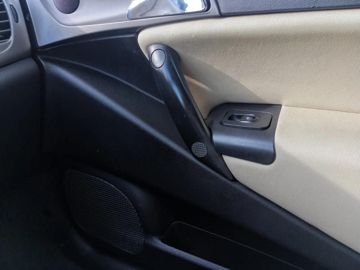 lancia-ypsilon-2005-gasolina-1242cc