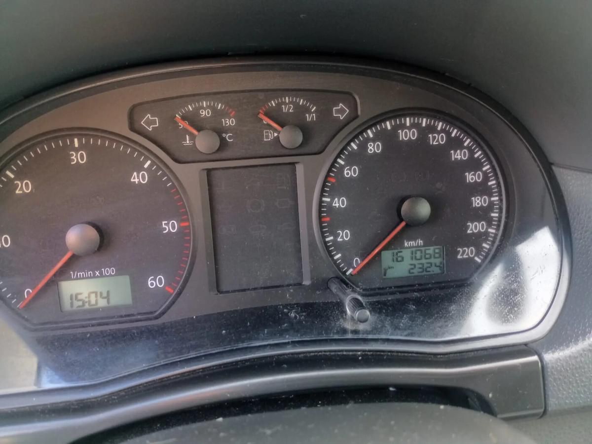 volkswagen-polo-2008-diesel-1422cc