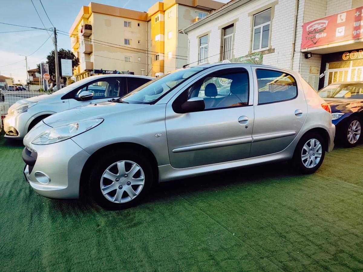 peugeot-206-2010-gasolina-1124cc