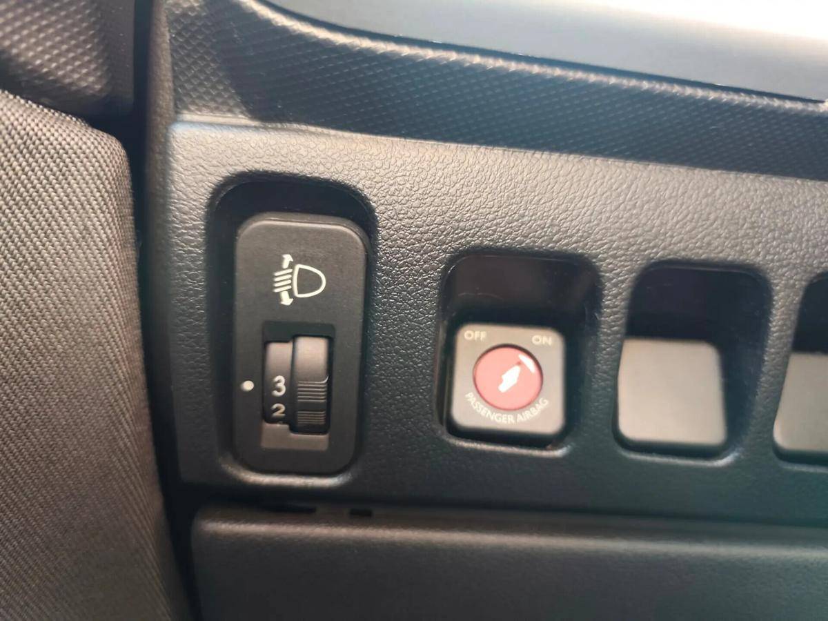 peugeot-206-2010-gasolina-1124cc