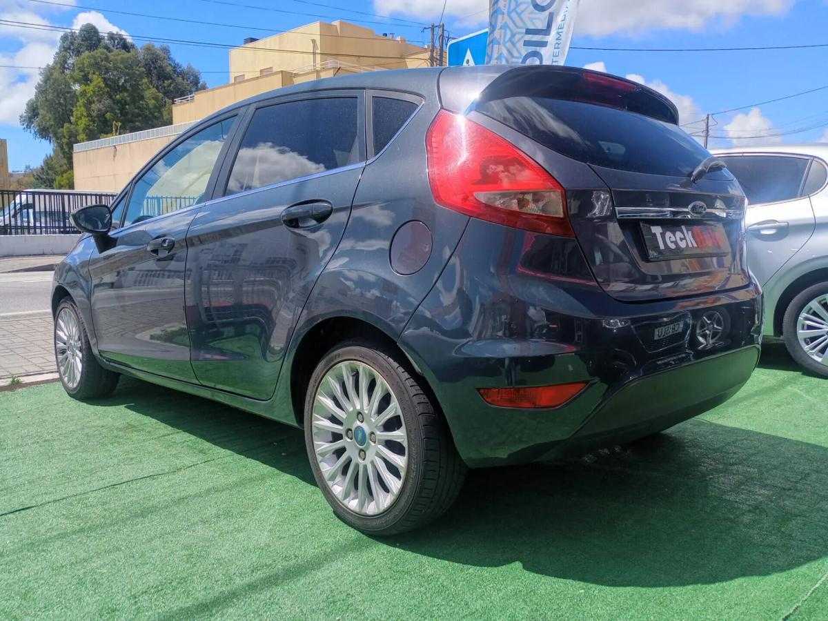 ford-fiesta-2011-gasolina-1242cc