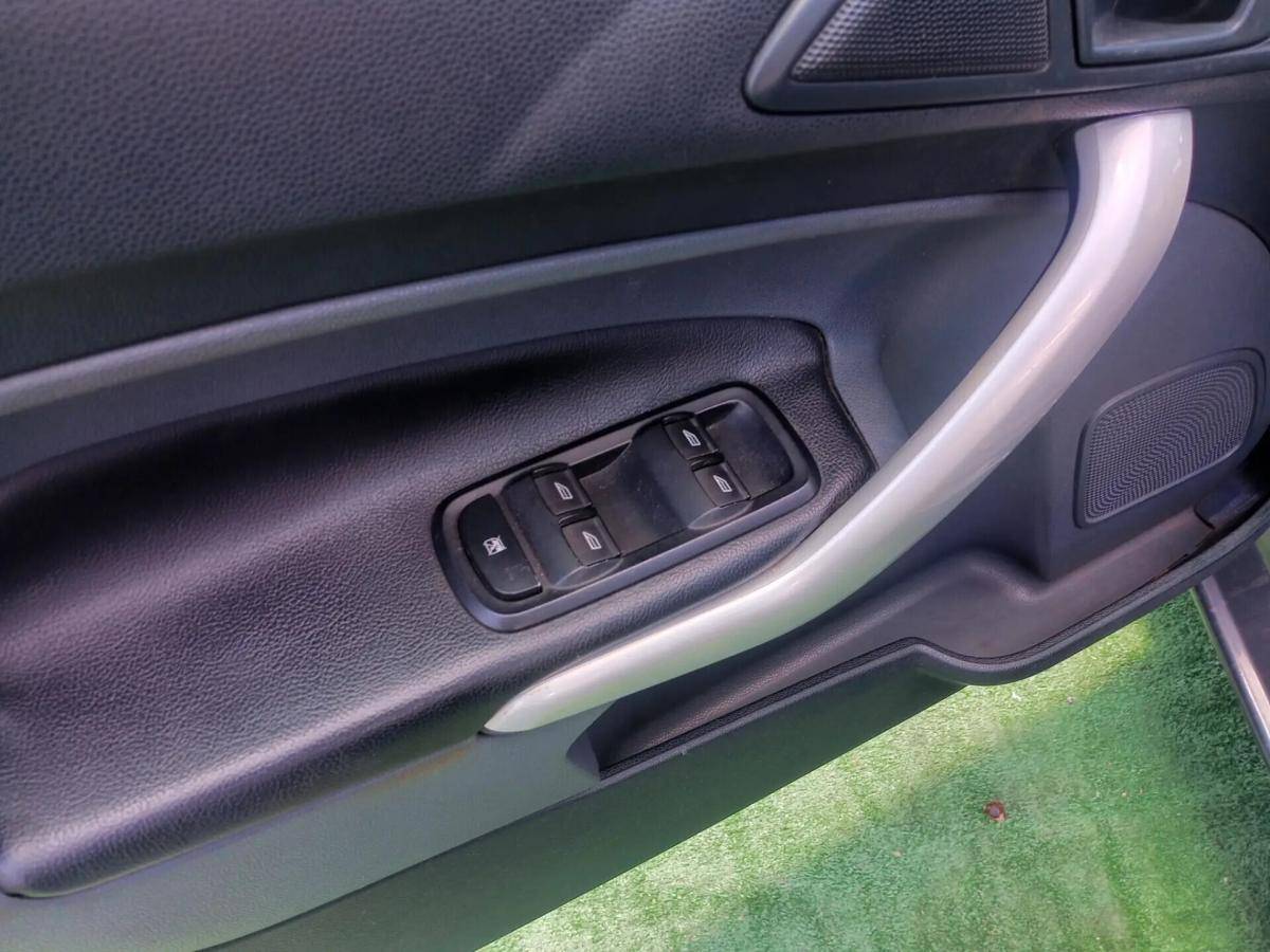 ford-fiesta-2011-gasolina-1242cc