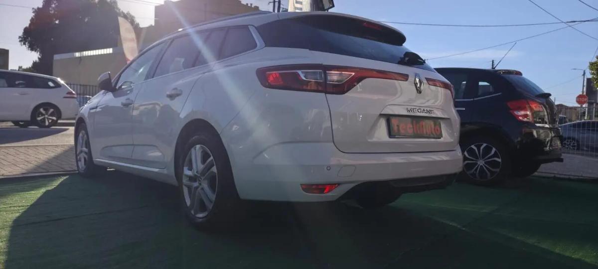 renault-megane-sport-tourer-2016-diesel-1461cc