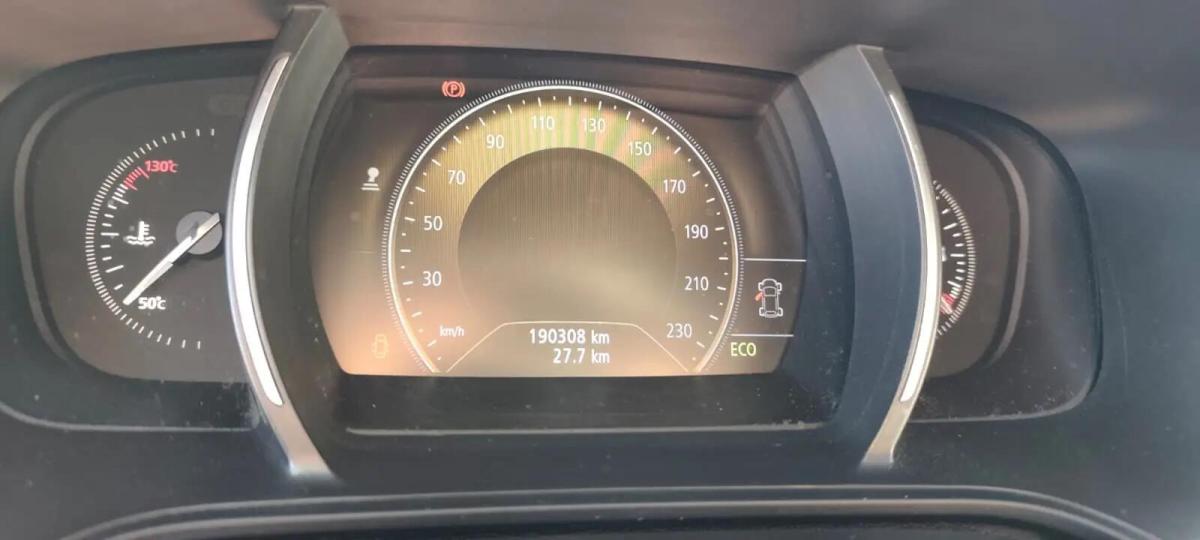 renault-megane-sport-tourer-2016-diesel-1461cc