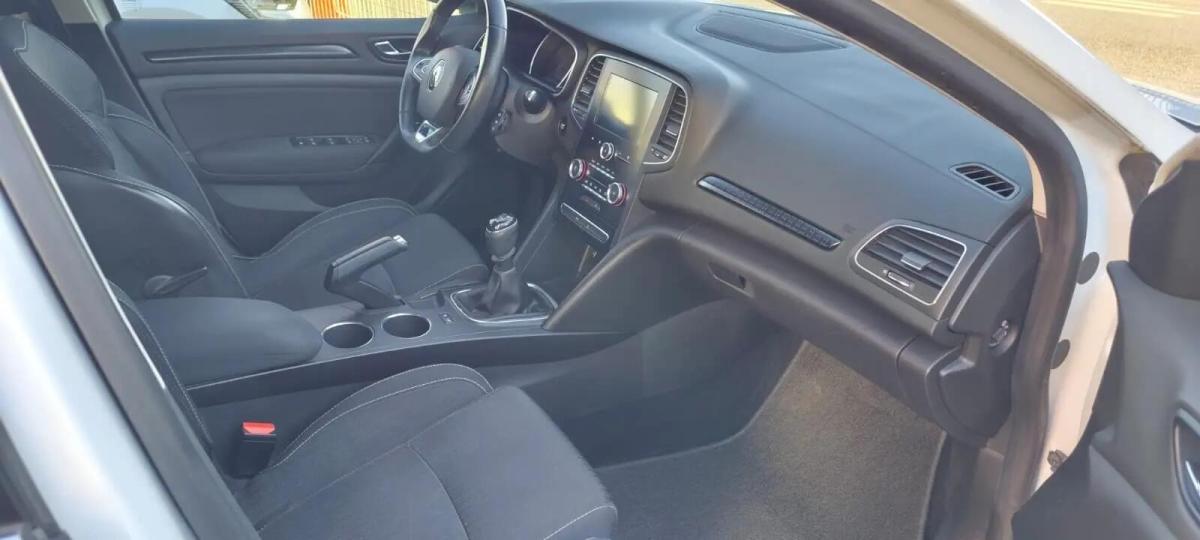 renault-megane-sport-tourer-2016-diesel-1461cc