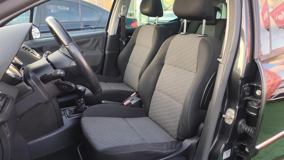 peugeot-207-sw-2011-gasolina-1397cc