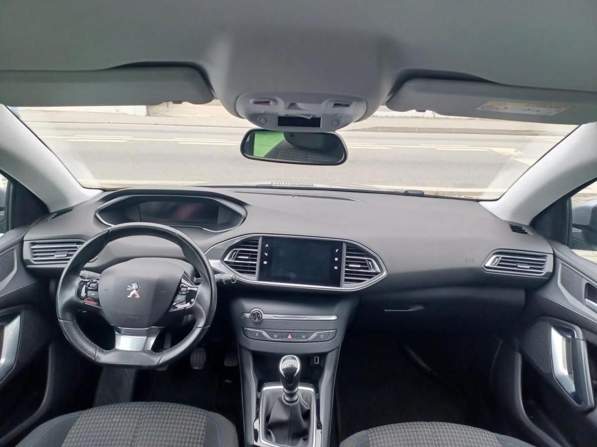 peugeot-308-sw-2021-diesel-1499cc