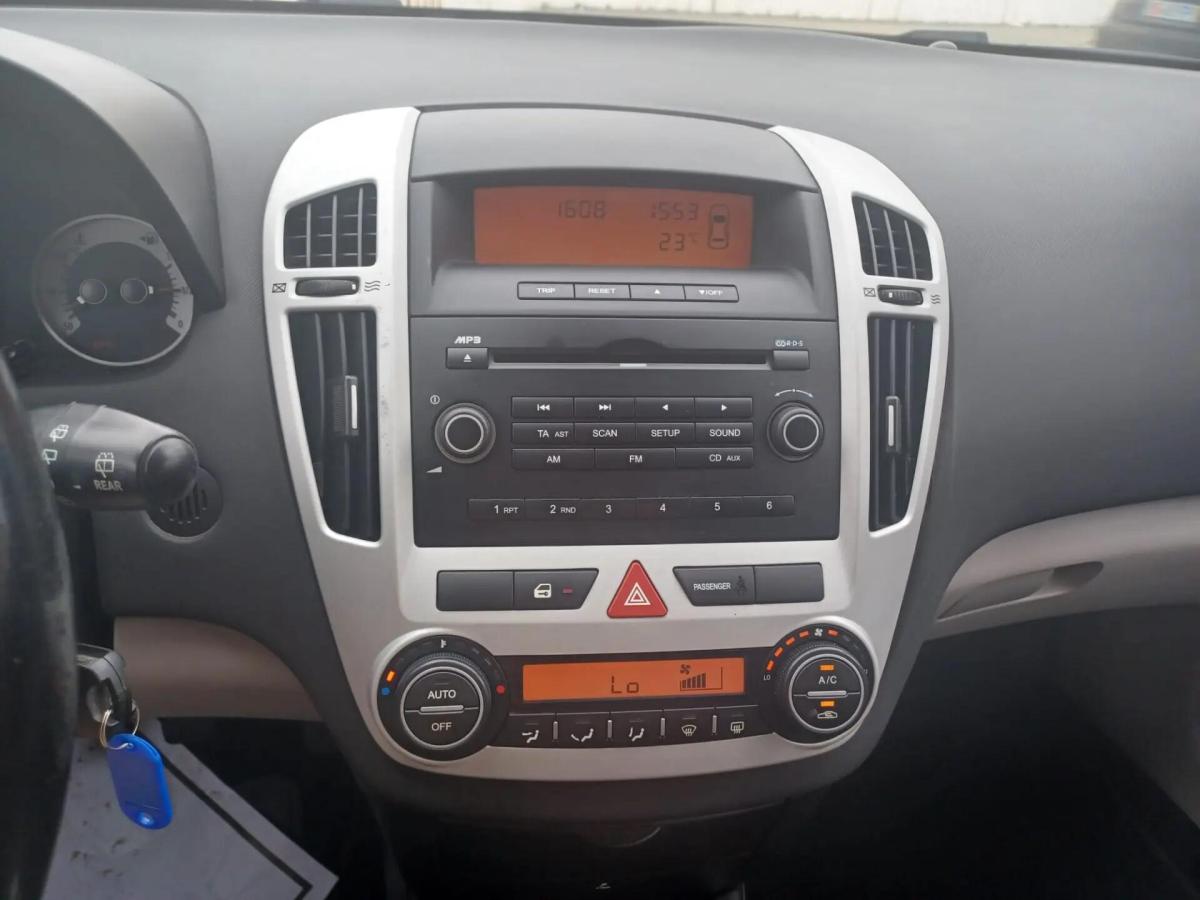 kia-ceed-sw-2009-gasolina-1396cc