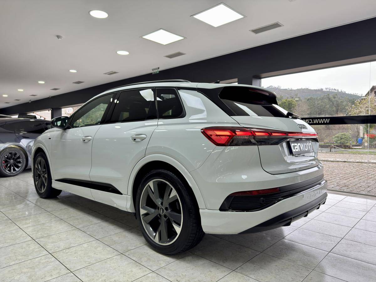 audi-q4-e-tron-2021-eletrico-0cc