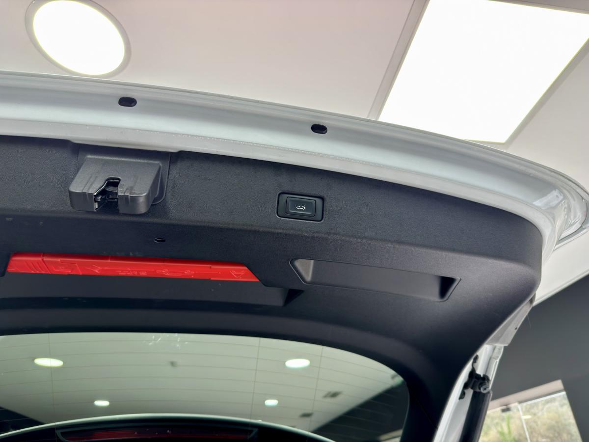 audi-q4-e-tron-2021-eletrico-0cc