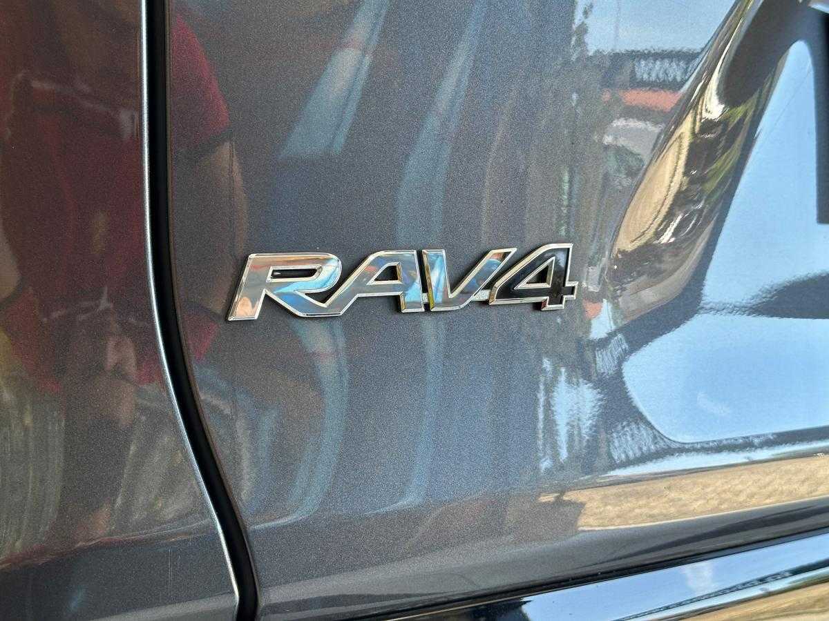toyota-rav4-2023-hibrido-a-gasolina-2487cc