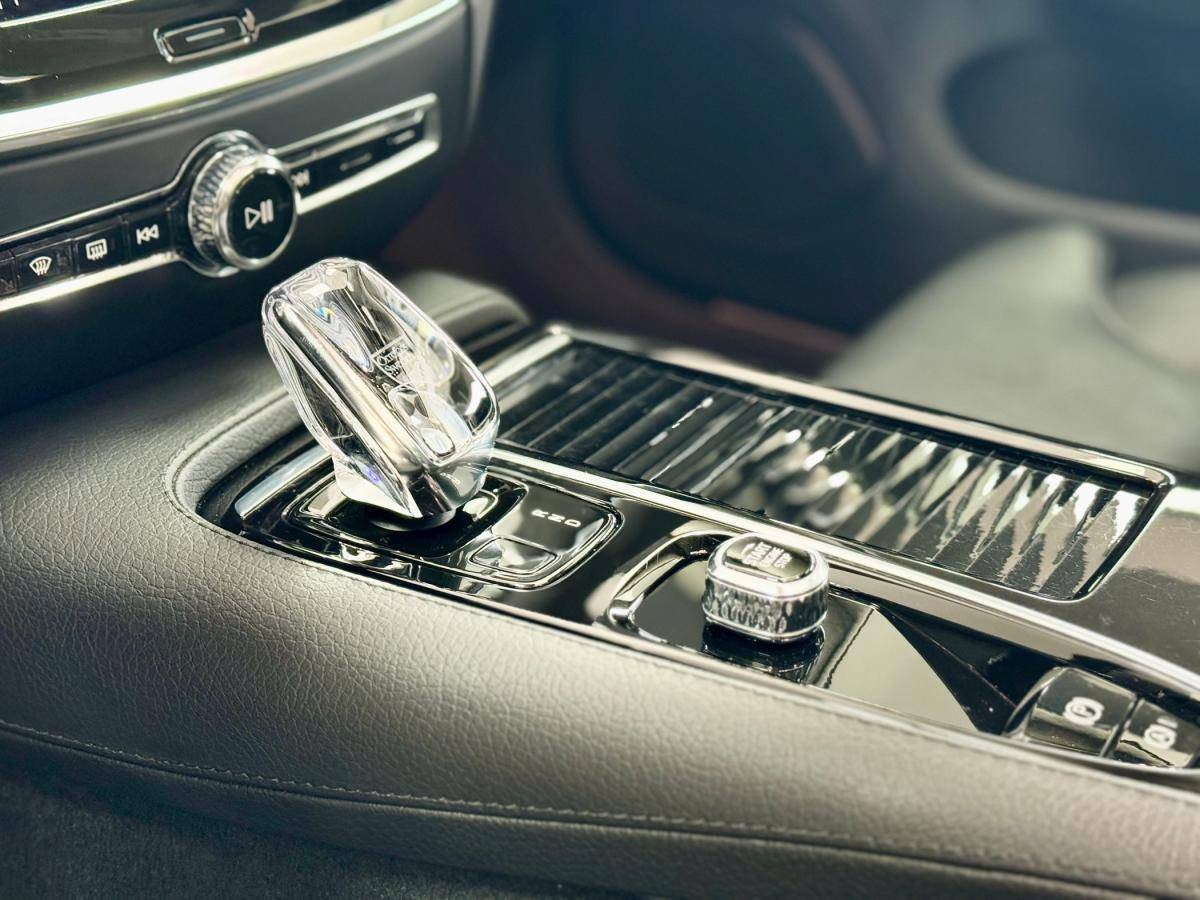volvo-v60-2021-hibrido-a-gasolina-1969cc