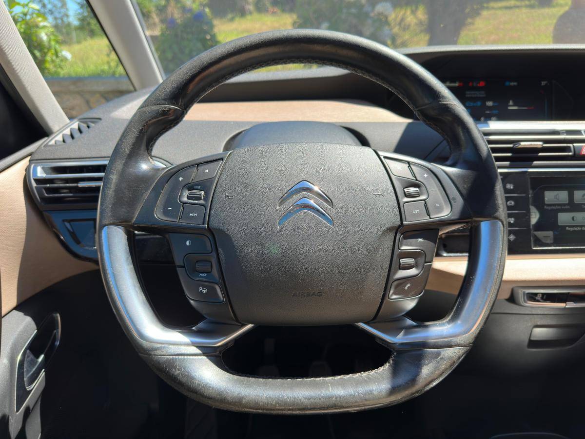 citroen-c4-grand-picasso-2015-diesel-1997cc