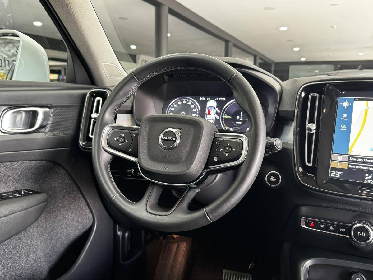 volvo-xc40-2021-hibrido-a-gasolina-1477cc