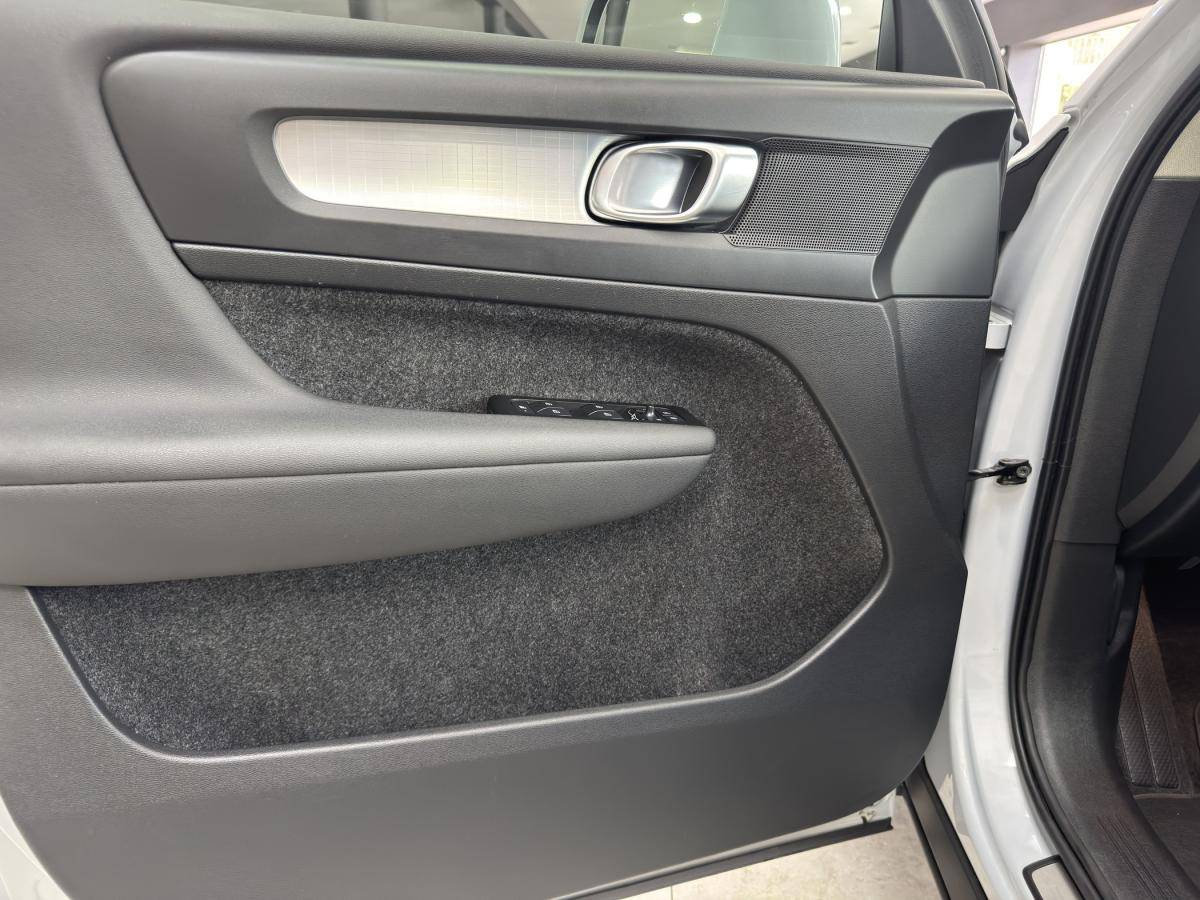 volvo-xc40-2021-hibrido-a-gasolina-1477cc