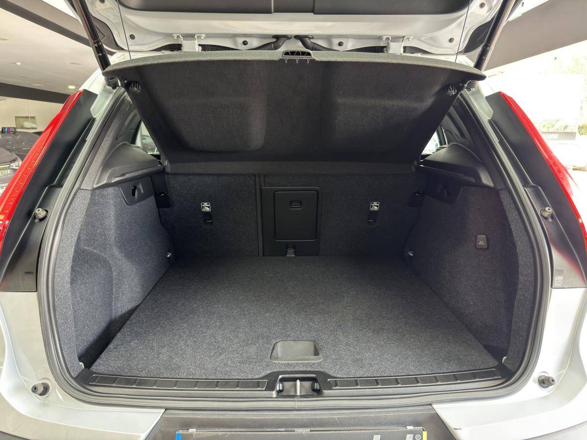 volvo-xc40-2021-hibrido-a-gasolina-1477cc