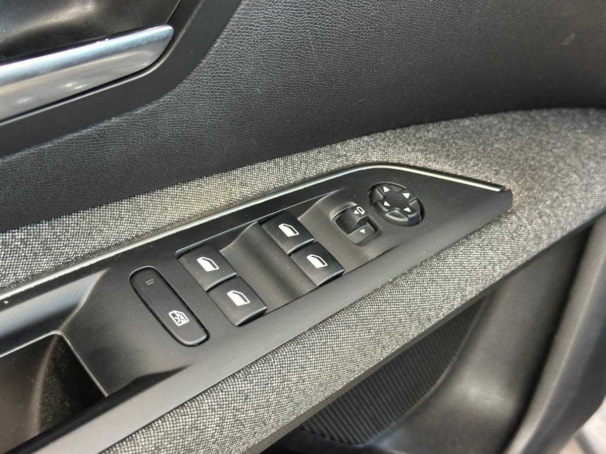 peugeot-3008-2017-diesel-1560cc