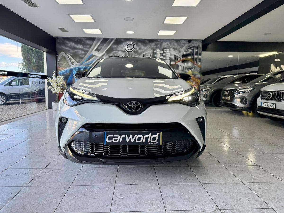 toyota-c-hr-2022-hibrido-a-gasolina-1987cc