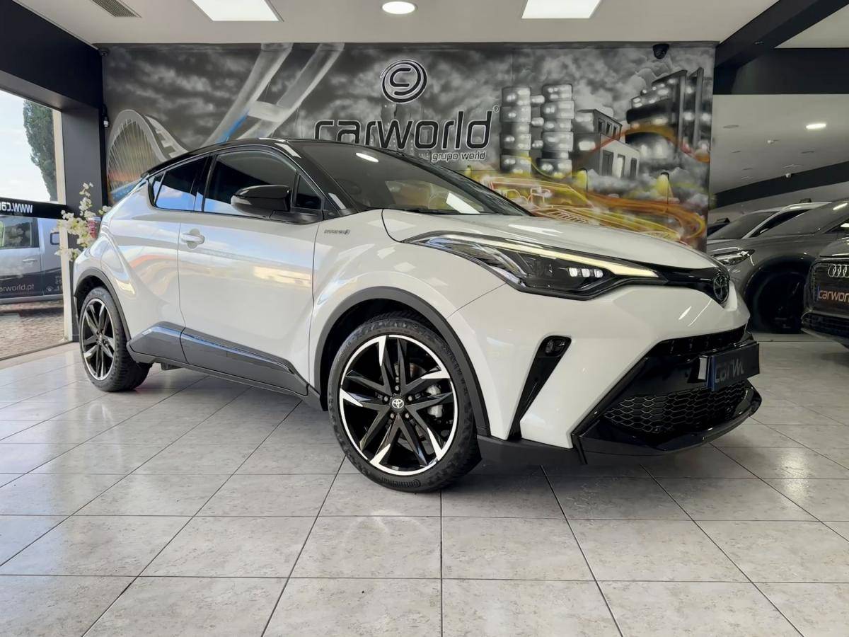 toyota-c-hr-2022-hibrido-a-gasolina-1987cc