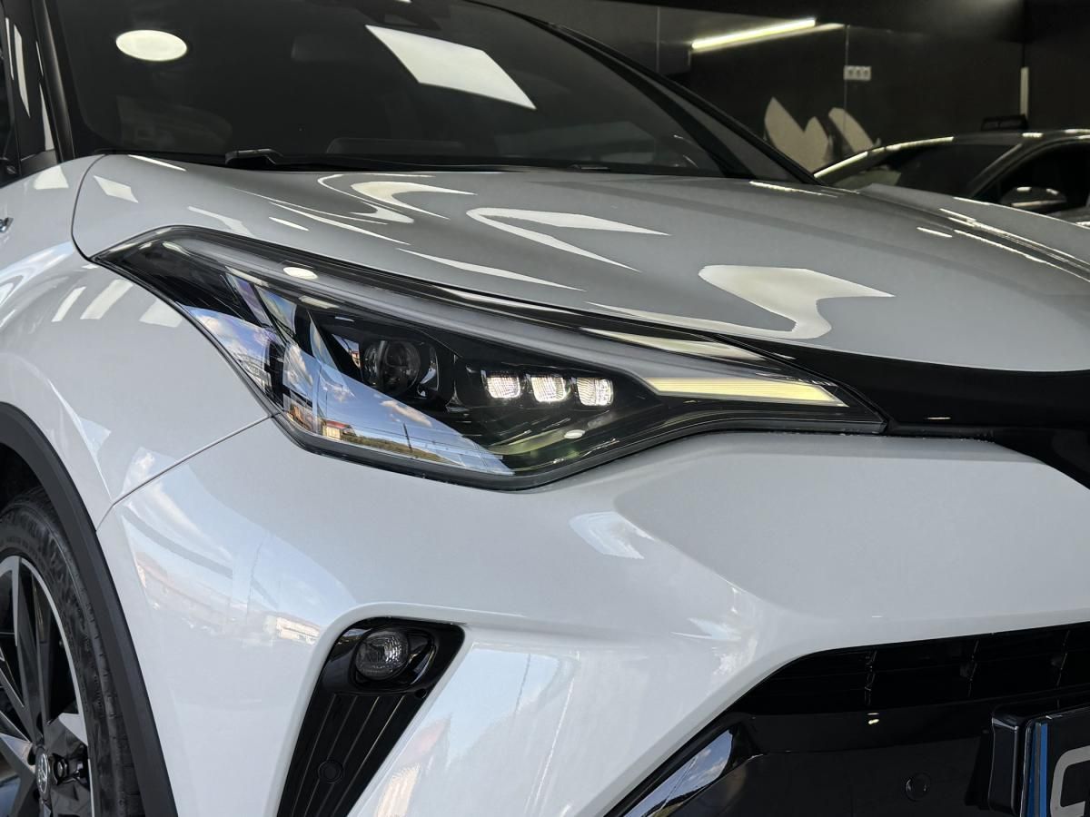 toyota-c-hr-2022-hibrido-a-gasolina-1987cc