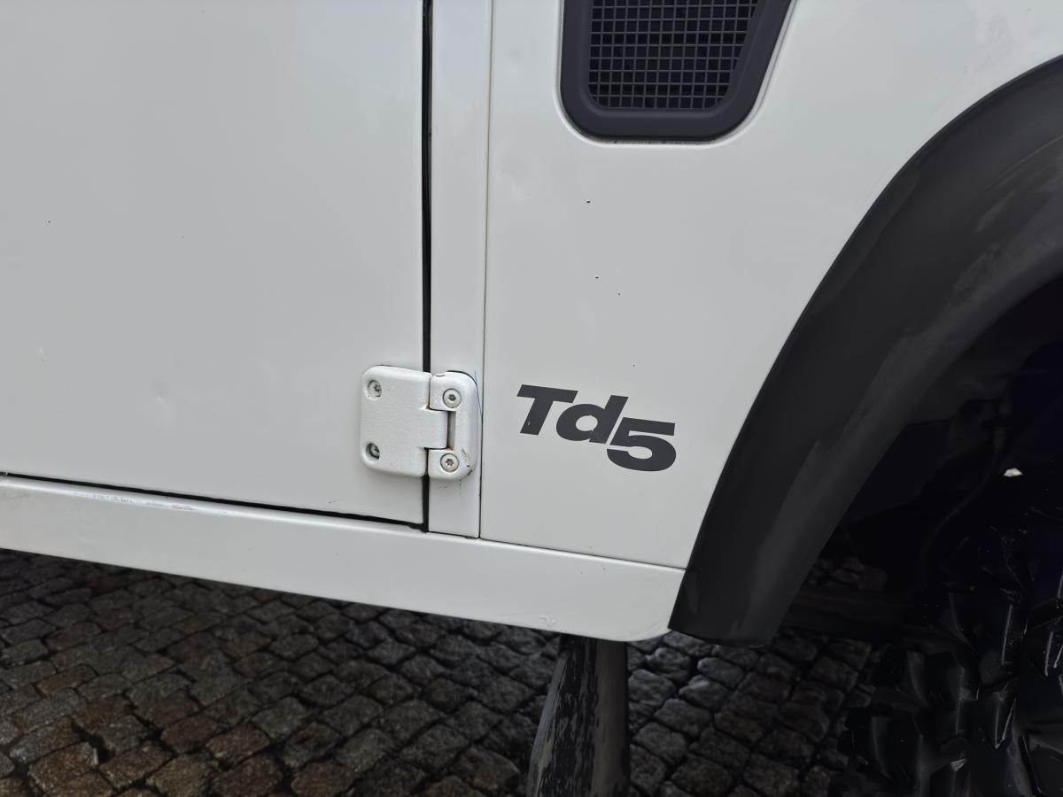 land-rover-defender-2001-diesel-2495cc