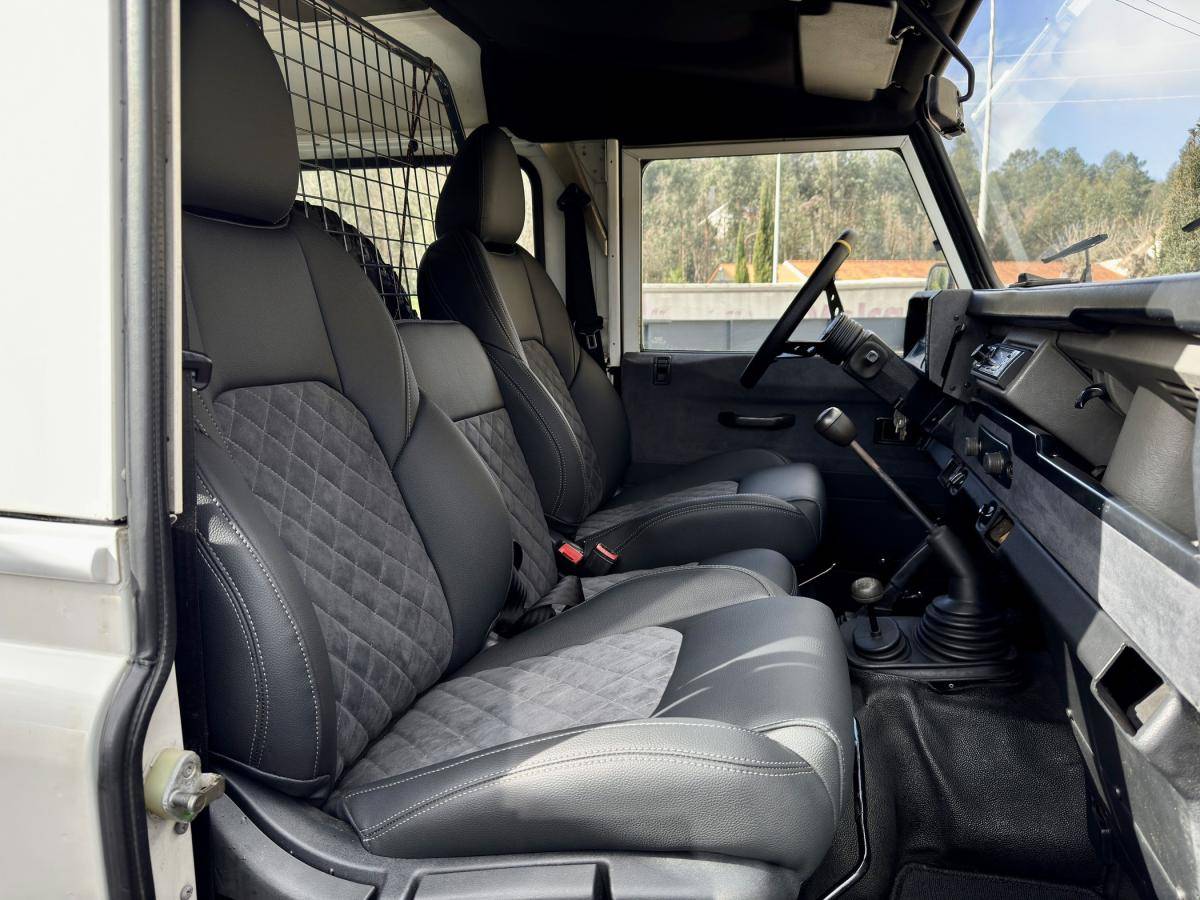 land-rover-defender-2001-diesel-2495cc