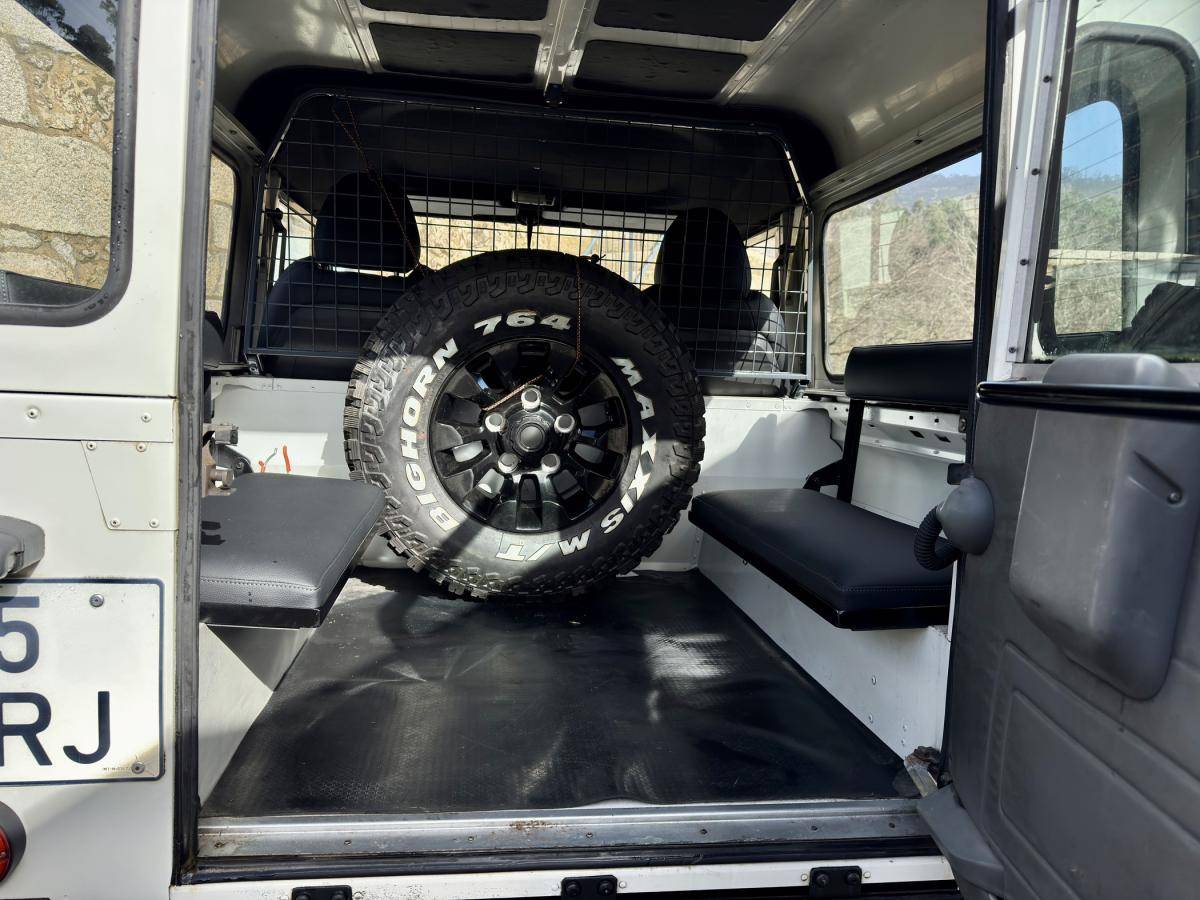 land-rover-defender-2001-diesel-2495cc