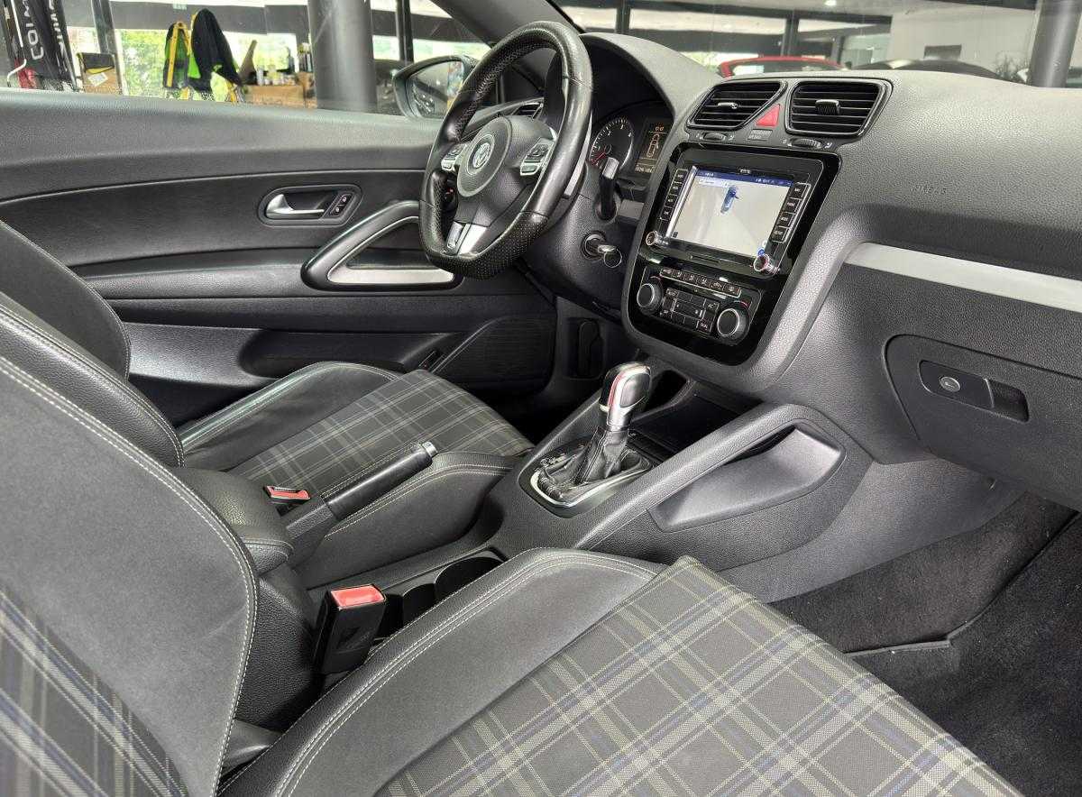 volkswagen-scirocco-2011-diesel-1968cc