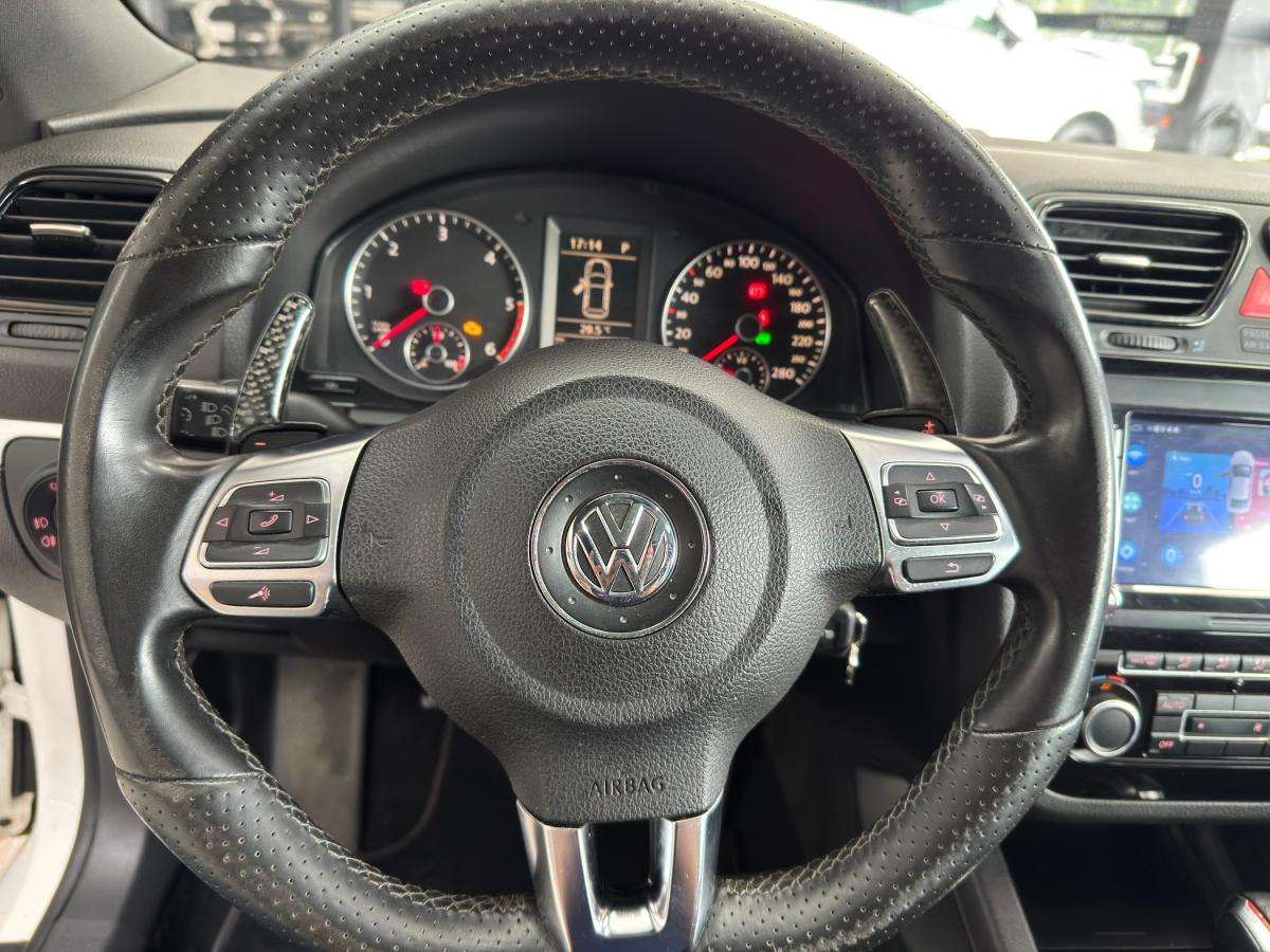 volkswagen-scirocco-2011-diesel-1968cc