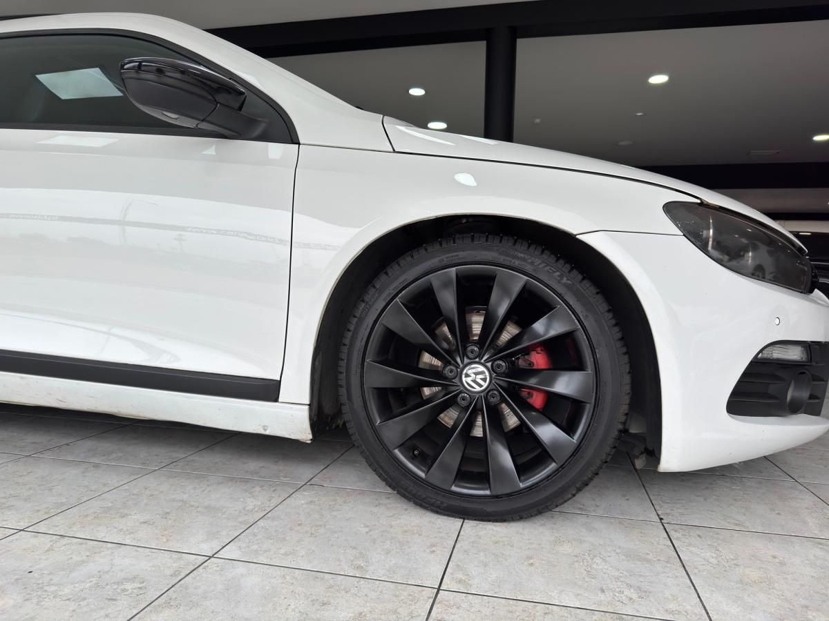 volkswagen-scirocco-2011-diesel-1968cc
