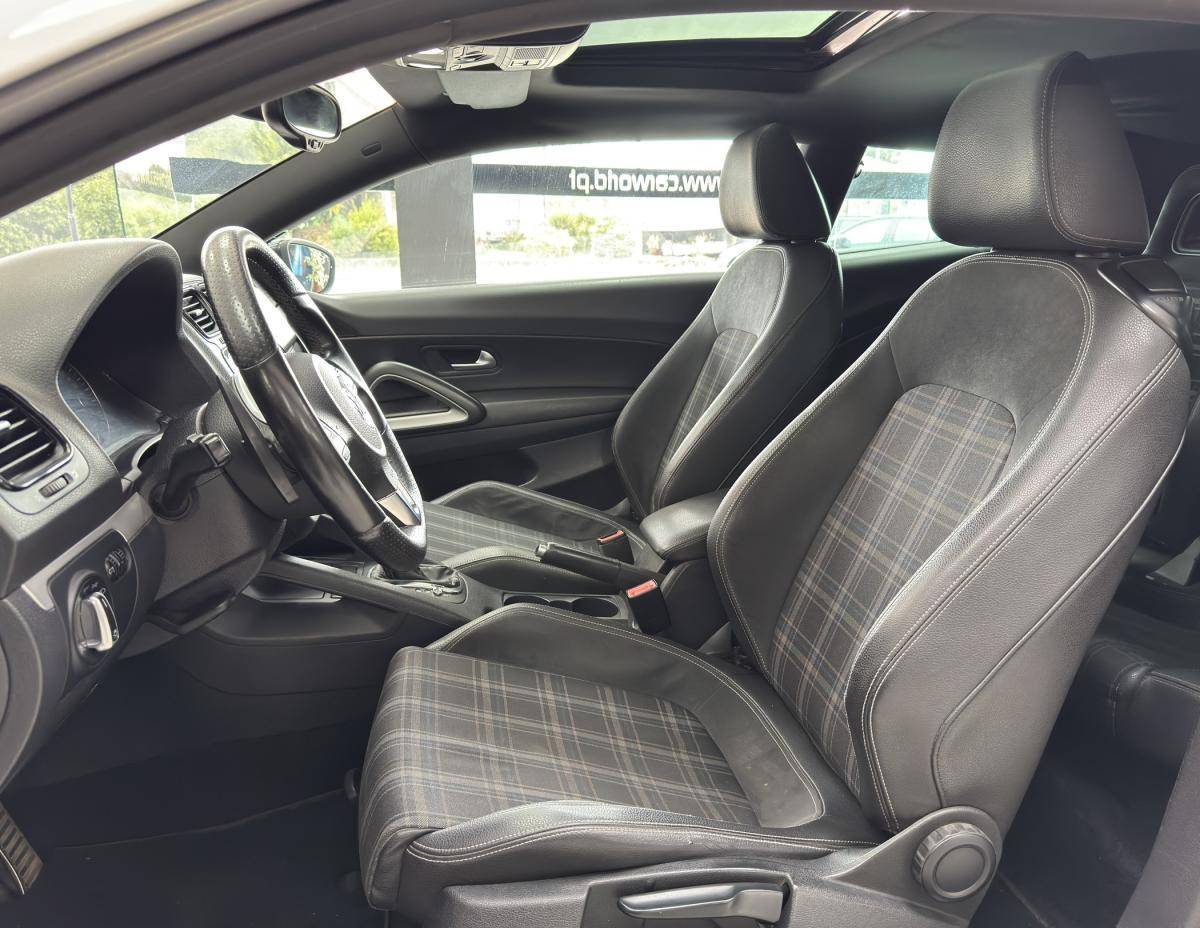 volkswagen-scirocco-2011-diesel-1968cc