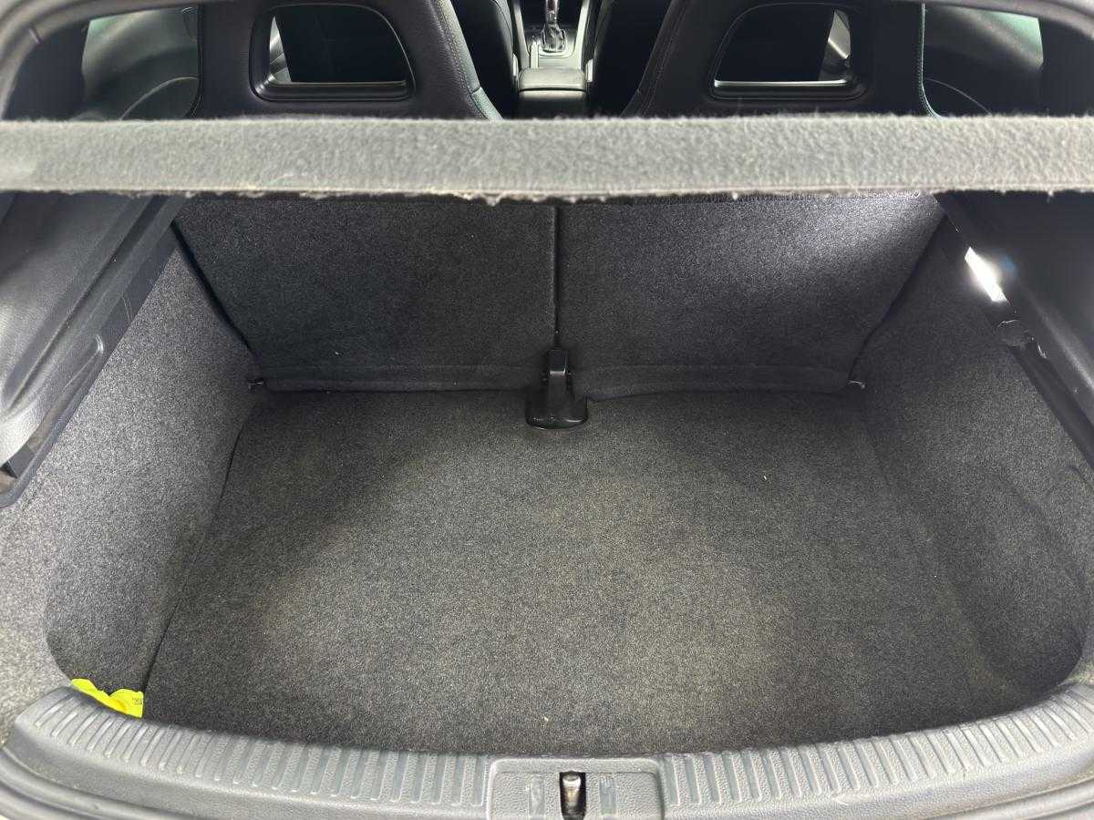 volkswagen-scirocco-2011-diesel-1968cc